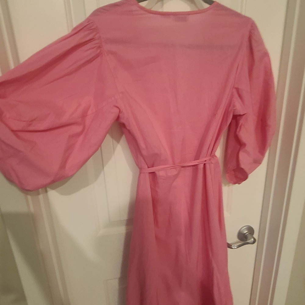 Rhode resort cotton wrap dress with pouf sleeve and ruffle hem in pink. - Picture 2 of 4